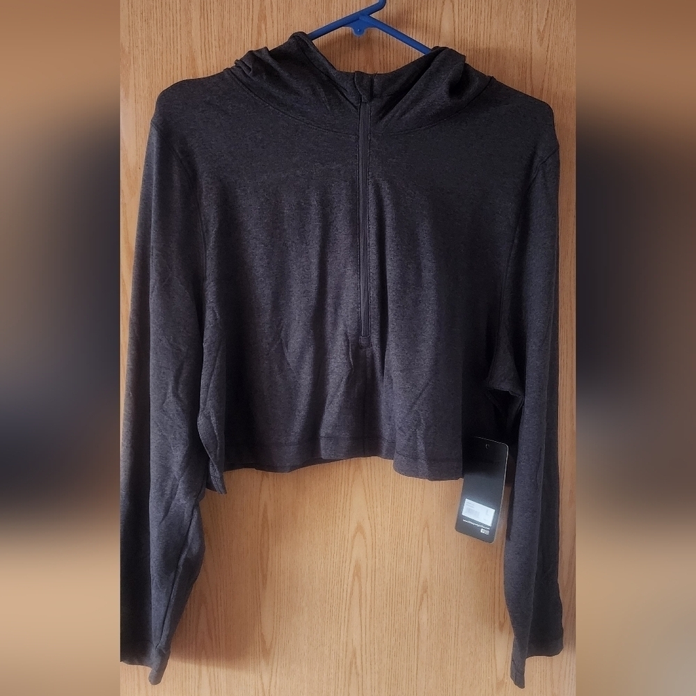 90 DEGREE BY REFLEX WOMEN'S HALF TOP WITH HOOD